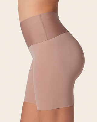 boxer-tipo-short-de-apariencia-invisible-con-fajon-antideslizante#color_857-cafe-medio