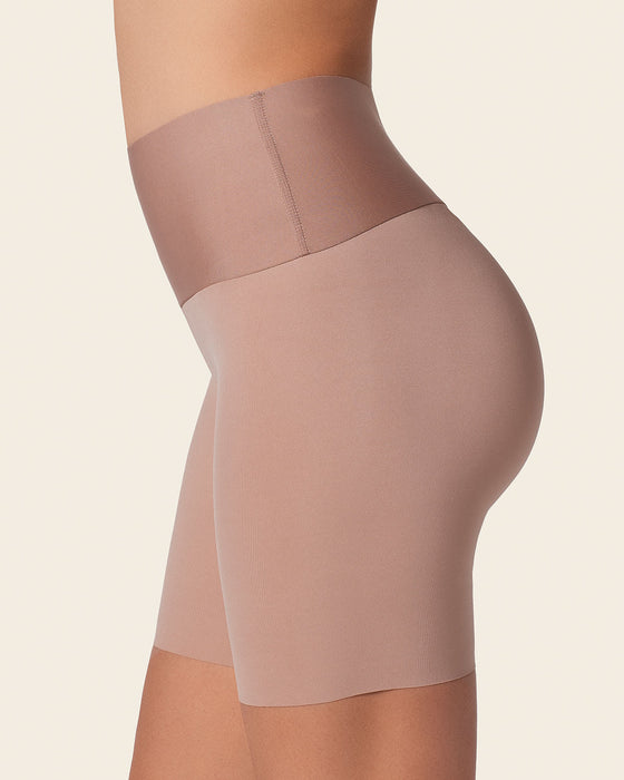 boxer-tipo-short-de-apariencia-invisible-con-fajon-antideslizante#color_857-cafe-medio