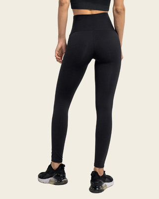legging-deportivo-tiro-alto-de-control-y-de-secado-rapido#color_700-negro
