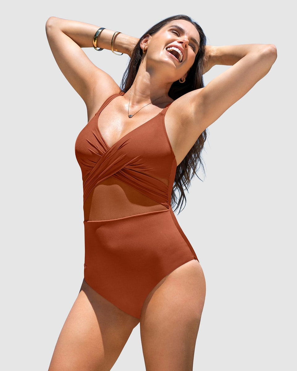 Vestido de baño entero control suave de abdomen elaborado con nylon reciclado