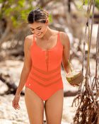 Vestido de baño entero control suave de abdomen elaborado en nylon reciclado