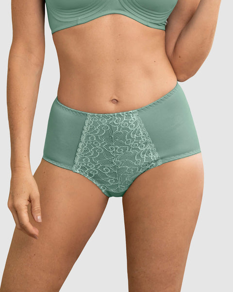 Panty clásico de control suave con toques de encaje en abdomen#color_620-verde-claro