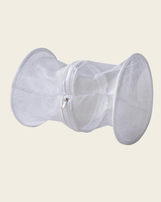 bolsa-de-lavado-con-cierre-y-estructura-en-cada-extremo#color_000-blanco