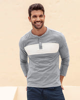 blusa-manga-larga-con-perilla-funcional-y-cuello-redondo#color_071-gris