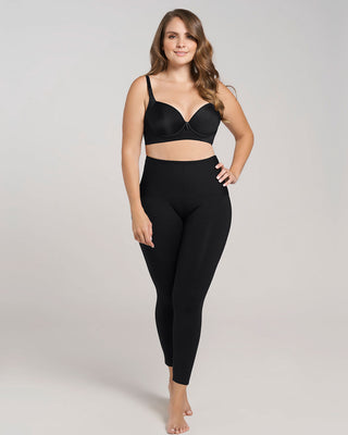 legging-de-control-fuerte-con-short-interno-que-realza-los-gluteos#color_700-negro