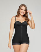 Faja estilo body de control fuerte que realza los glúteos