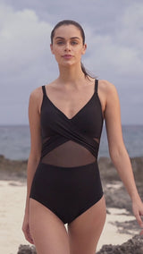 Vestido de baño entero con realce suave de busto y control suave de abdomen